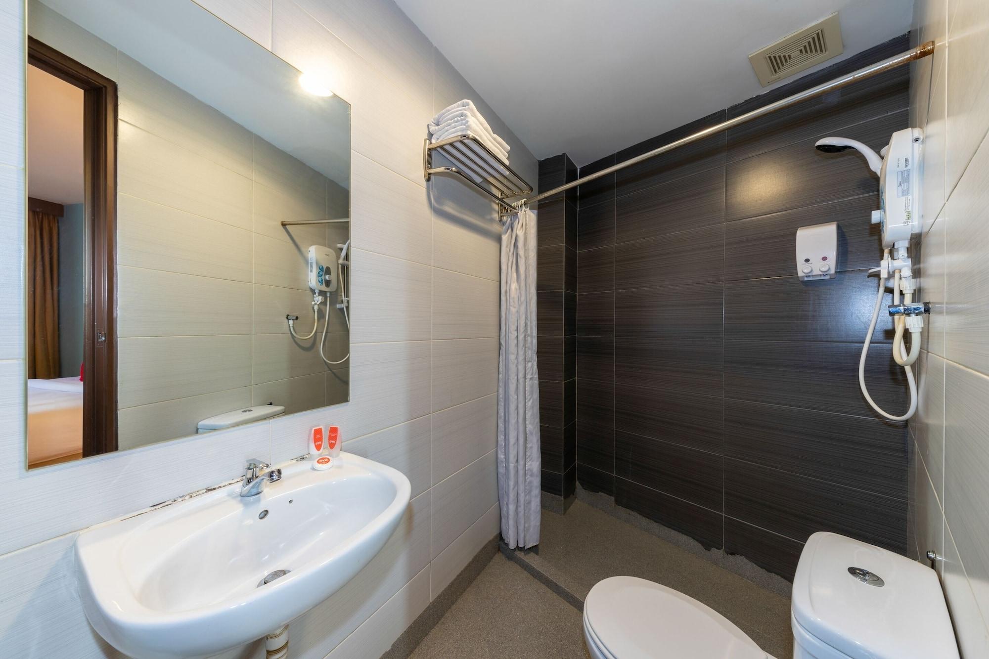 Oyo 430 Oak Valley Boutique Hotel Johor Bahru Exteriör bild